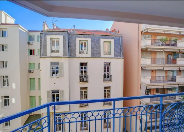 2 Pieces Plein Centre, Terrasse, Parking Lejlighed
