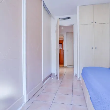 2 Pieces Plein Centre, Terrasse, Parking * مينتون