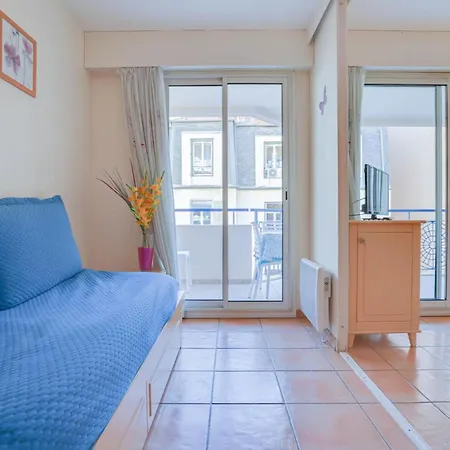 شقة 2 Pieces Plein Centre, Terrasse, Parking مينتون