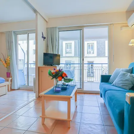 شقة 2 Pieces Plein Centre, Terrasse, Parking
